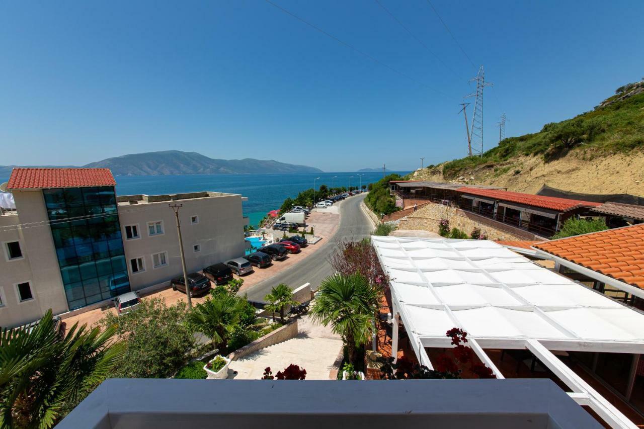 Hotel Roi Radhimë Exterior foto